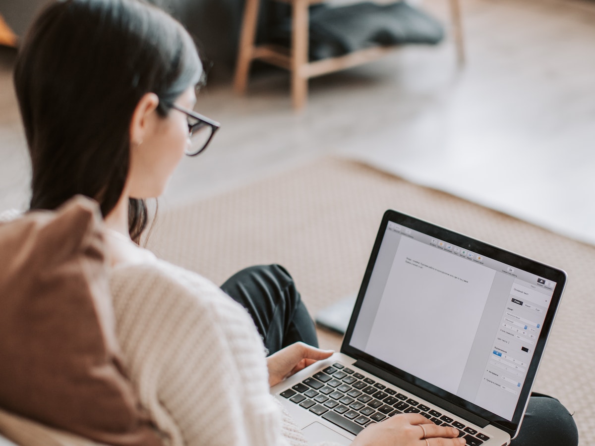 Proven Benefits of Using a Professional Copywriter for Your&nbsp;Business